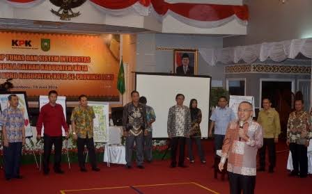 Wardan dan Rosman Hadiri Workshop KPK di Pekanbaru