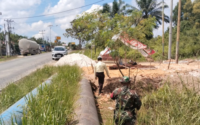 Serka Suandi Pimpin Patroli Gabungan Pastikan Jalur Pipa Minyak Aman di Bukit Batrem