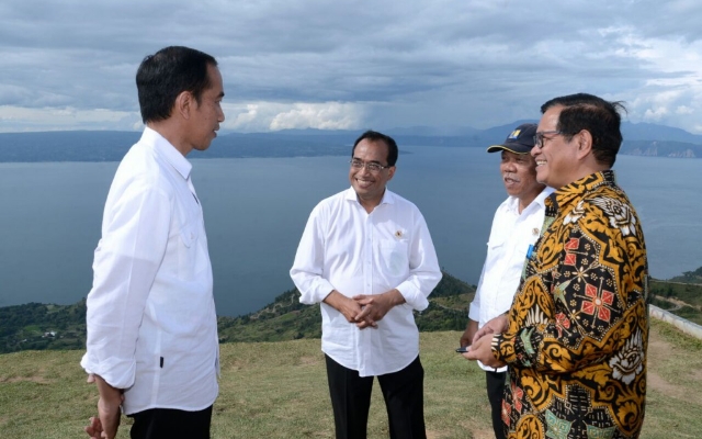 Penting Untuk Pengembangan Pariwisata, Jokowi Ingin Ada Fasilitas Penunjang di Danau Toba