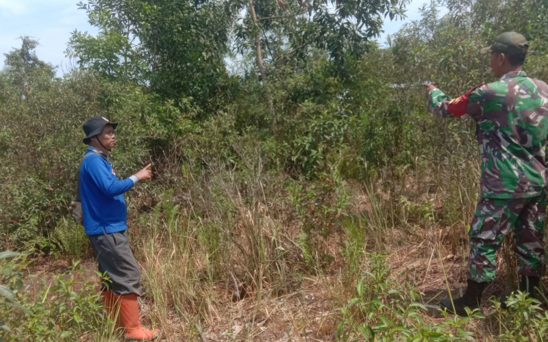 Babinsa Kelurahan Mundam Sosialisasi Pencegahan Terjadinya Kebakaran Lahan