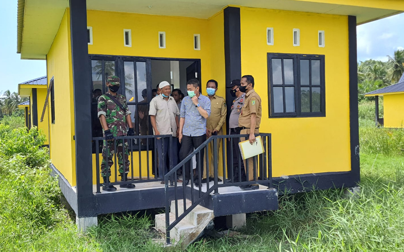 Bupati dan Wabup Rohil Tinjau Pembangunan 15 Unit Restlemen di Bagan Hulu