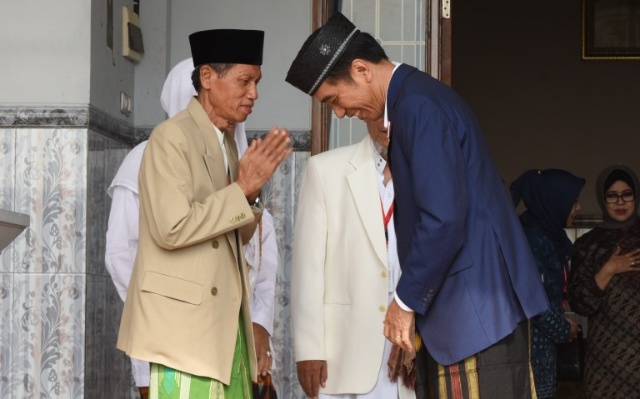 Jokowi Berkunjung ke Ponpes Mambaus Sholihin di Gresik