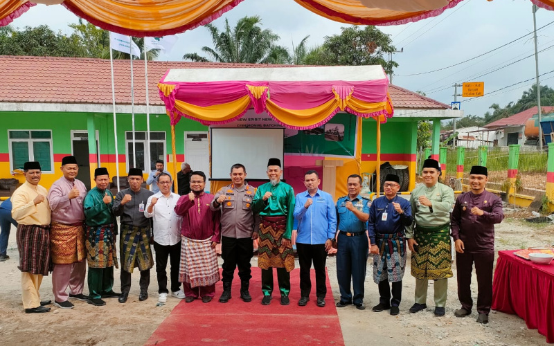 Wako Resmikan Bathcing Plant Perseroda PT Pembangunan Dumai