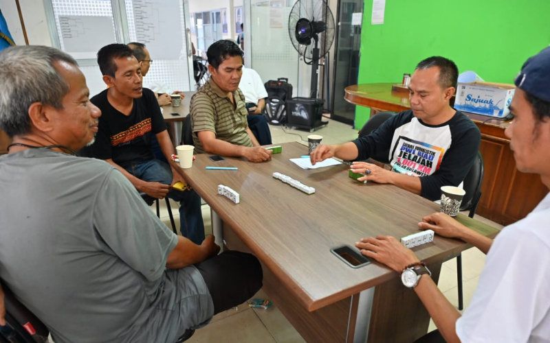 Ratusan Wartawan Meriahkan Kejuaraan Tenis Meja dan Domino PWI Riau 2025