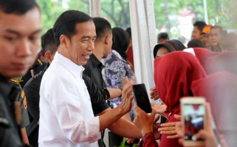 Jokowi Ingatkan Indonesia Negara Besar, Jangan Sampai Karena Pilkada Kita Menjadi Retak
