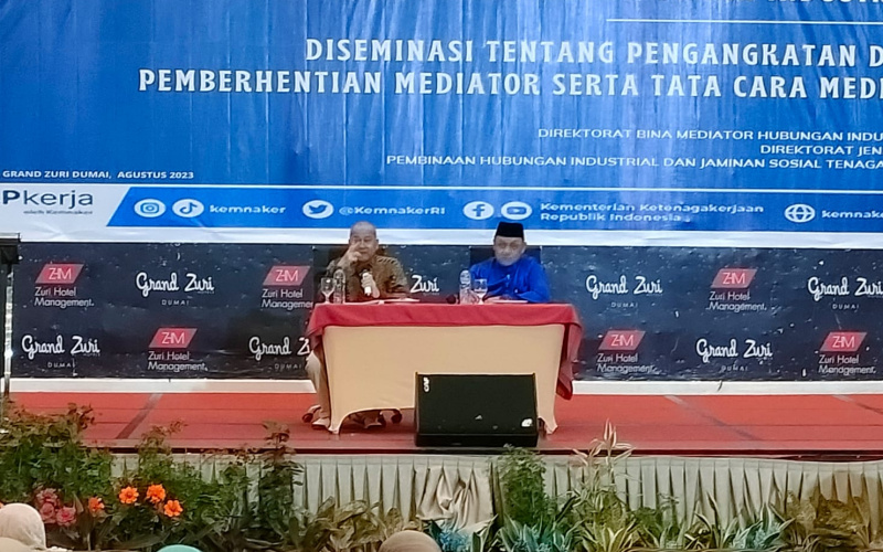 Peningkatan Keahlian Mediator, Disnaker Kota Dumai bersama Kemenaker RI Gelar Diseminasi