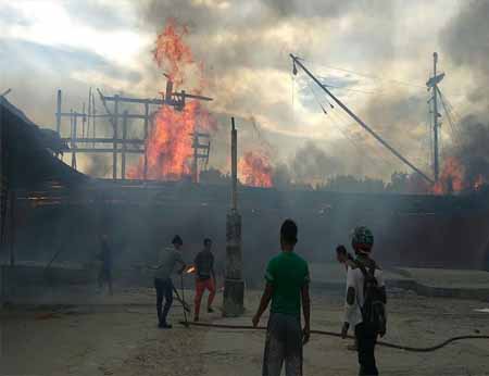 Barang Impor Bebas Bongkar Muatan di