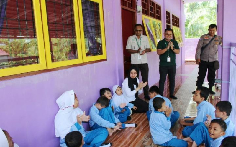 Peringati Hari Gizi Nasional, Apical Dumai Beri Makanan Bergizi untuk Pelajar di SLB Wati Purnama
