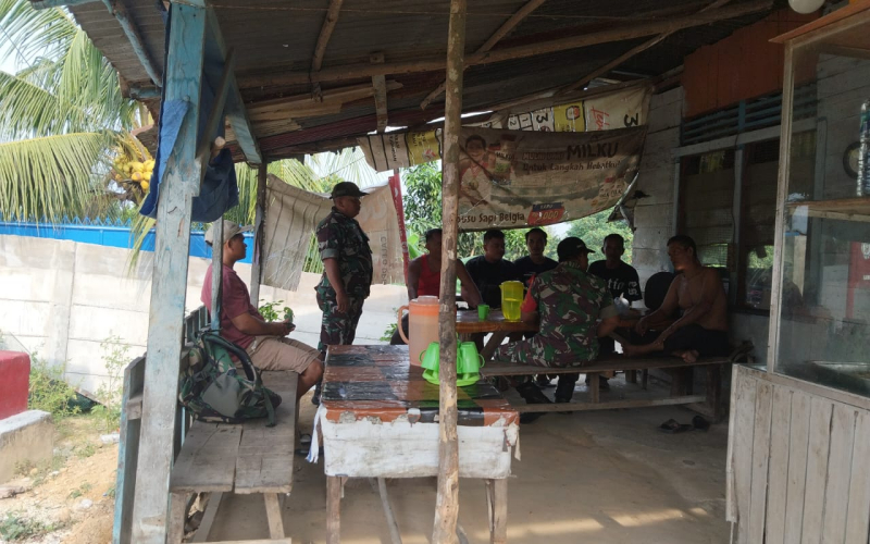 Sosialisasi Karhutla Terus Digesa oleh Babinsa dari Koramil 02