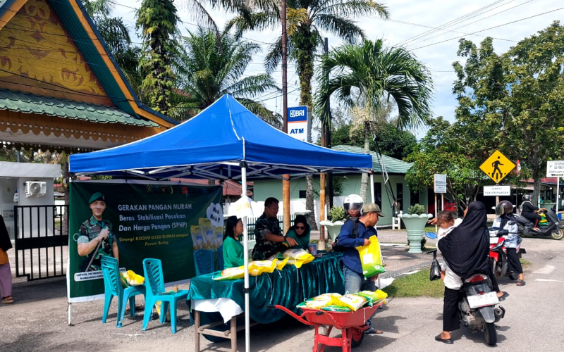 Stabilkan Harga Pangan, Kodim 0320 Dumai Salurkan Beras Murah untuk Masyarakat