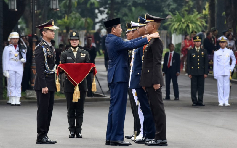 Lantik 833 Perwira Remaja TNI dan Polri, ini Pesan Jokowi