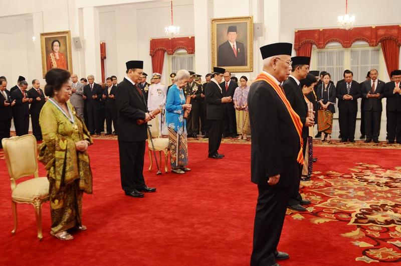 Ini Profil 8 Tokoh Penerima Anugerah Tanda Kehormatan dari Presiden Jokowi