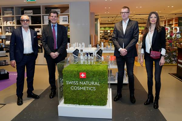 The Swiss Cosmetics Start-up That Naturally Protects the Skin From the Blue Light of Our Smartphone is Coming to Italy