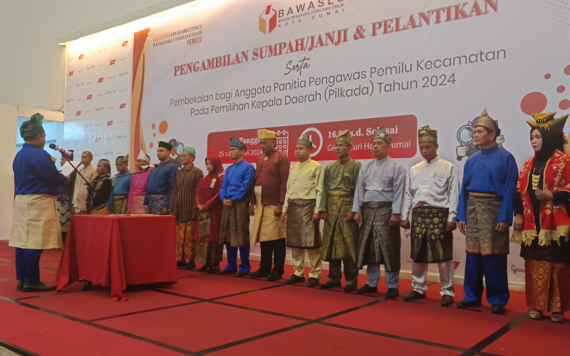 Hadiri Pelantikan Panwascam, Dandim Dumai Ucapkan Selamat