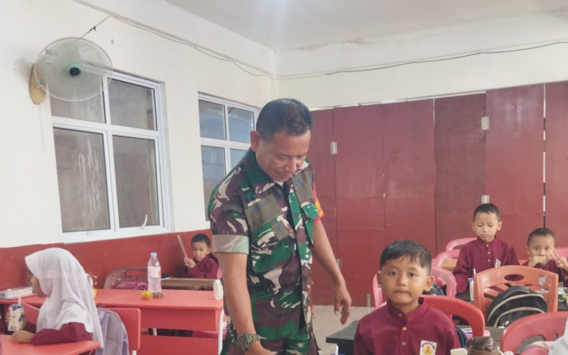 Hampir 3 Ribu Warga dan Siswa di Dumai Terima Makanan Bergizi Gratis, Babinsa Turut Dampingi