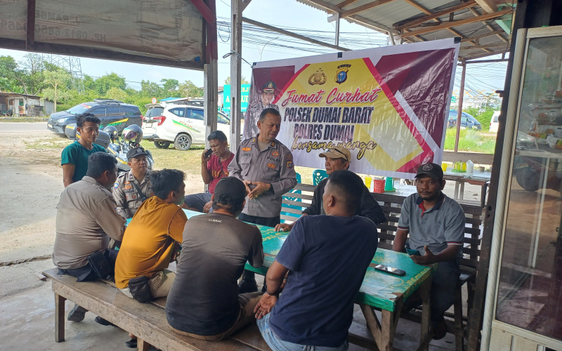 Dengarkan Aspirasi Masyarakat, AKP A. Sihite Sambangi Loket Bus