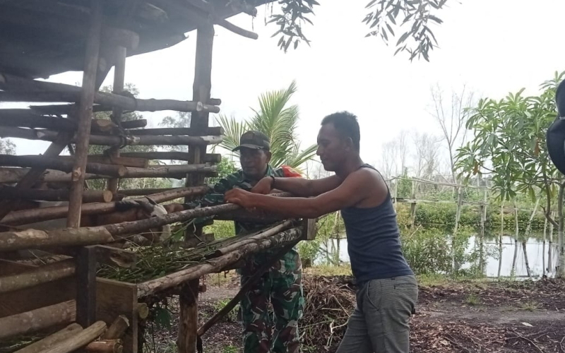 Babinsa Koramil 01 Dumai Edukasi Warga Soal Pentingnya Kesehatan Ternak