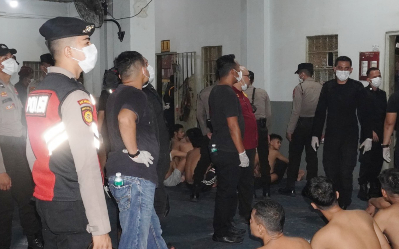 Tingkatkan Keamanan, Razia Gabungan Digelar di Rutan Kelas I Pekanbaru 320 Personel Diterjunkan