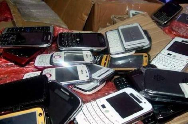 Kemenkumham Riau Musnahkan 662 Ponsel Sitaan Dari Lapas
