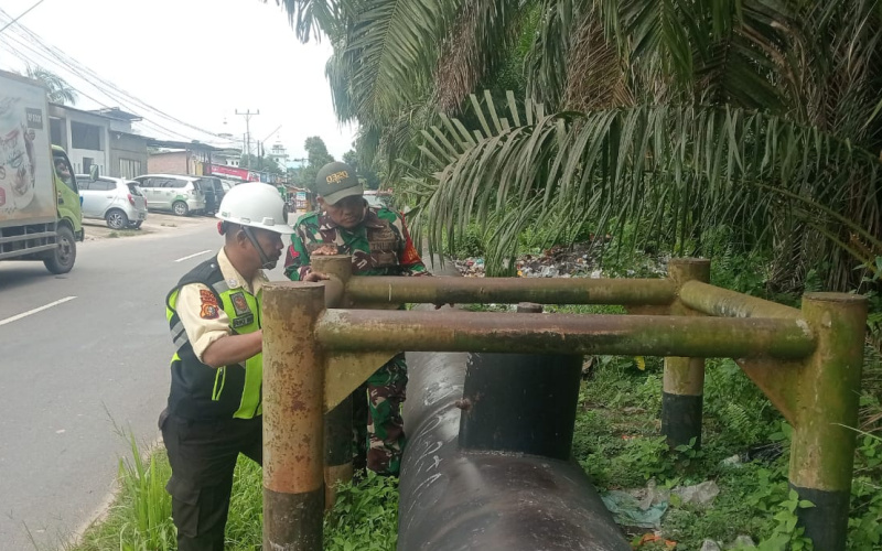 Koramil 01 Dumai Lakukan Pengecekan Pipa Minyak Aset Vital Negara