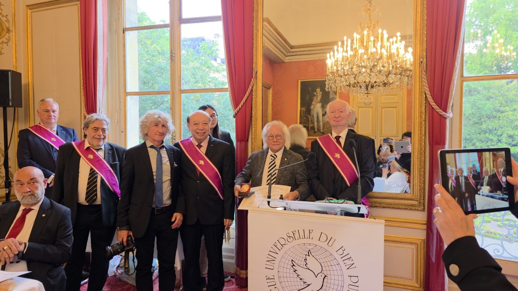 Professor Lin Xiang Xiong Awarded Gold Medal of Honor by the Ligue Universelle Du Bien Public