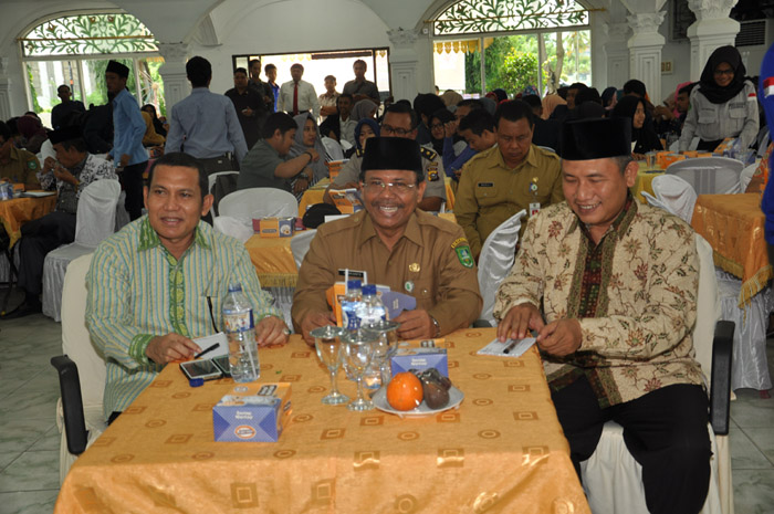 Hadapi Problematika Generasi Muda, Akhlak adalah Benteng yang Paling Ampuh