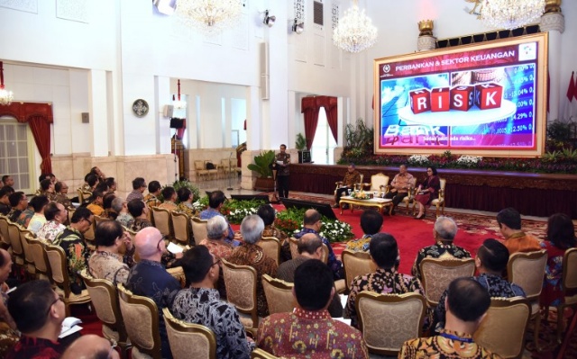 Jokowi Ingatkan Perbankan Harus Berani Ambil Risiko