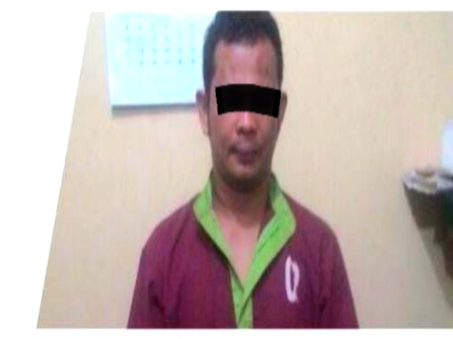 Tertangkap Tangan Saat Beraksi Membongkar Perangkat Komputer Mobil