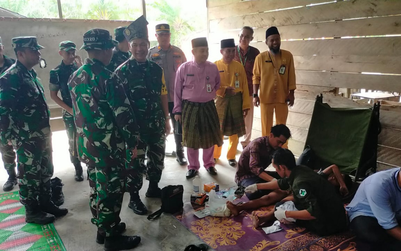 Satgas TMMD Gelar Khitan Massal di Kelurahan Sungai Geniot