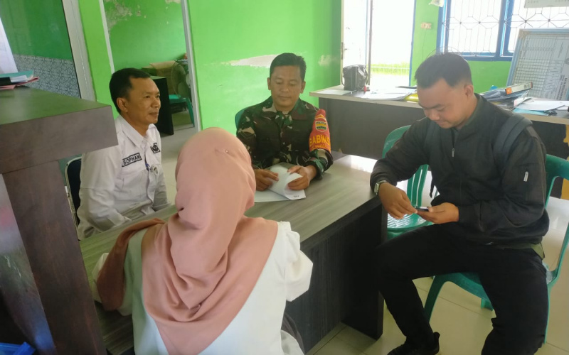 Komsos, Babinsa Bangsal Aceh Sambangi Tokoh Masyarakat