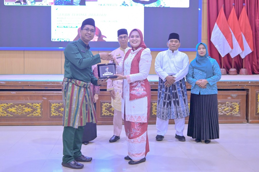 Wabup Rohil Hadiri Sertijab Ketua Balai BPOM Dumai dan Penandatanganan Prasasti Pengukuhan Balai POM Dumai