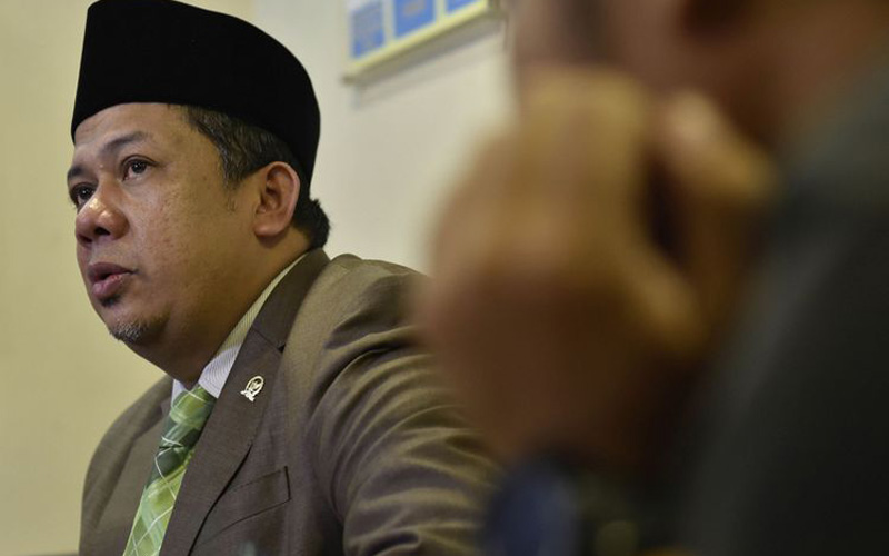 Fahri Hamzah Dukung Yusril Gugat Permen Terkait Batasan Umur CPNS