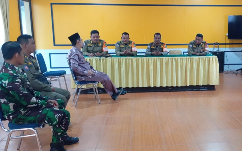 Babinsa Sertu Sugianto Laksanakan Monitoring Penyakit Masyarakat di Dumai Kota