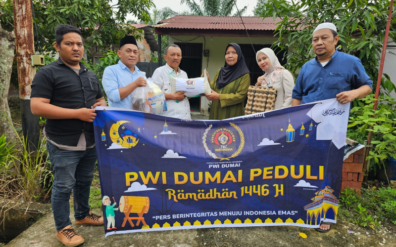 Jelang Idul Fitri, PWI Dumai Berbagi Kebaikan